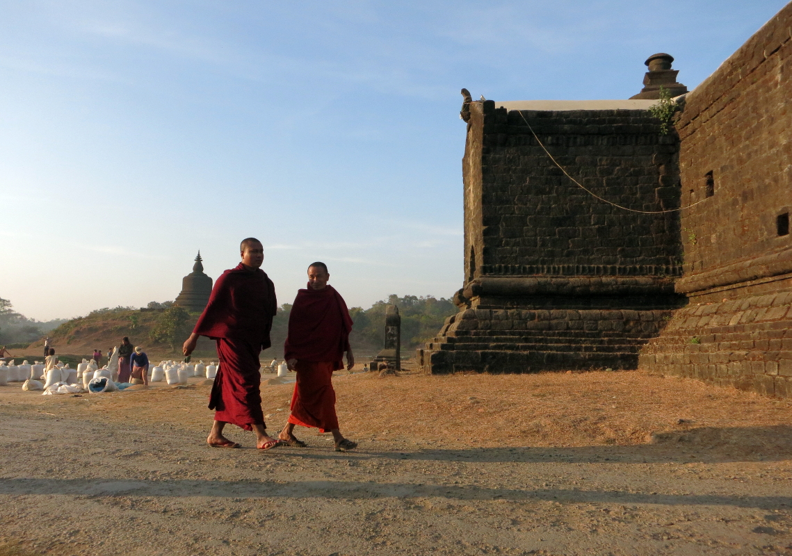 Life around temples in Mrauk-U in Myanmar