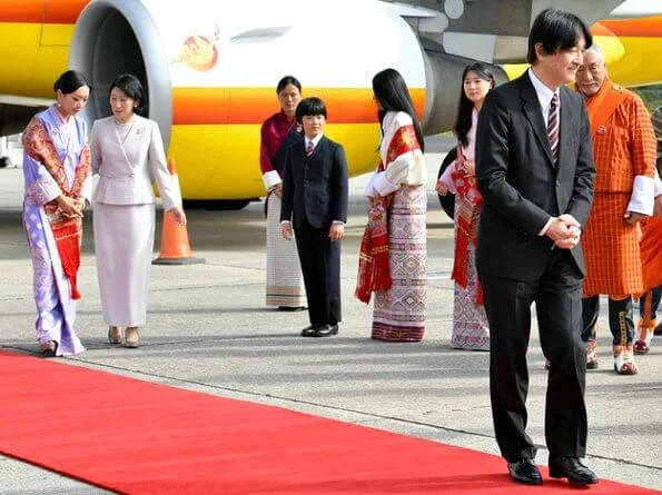 Crown Prince Akishino, Crown Princess Kiko, Prince Hisahito, King Jigme Khesar Namgyel and Queen Jetsun Pema