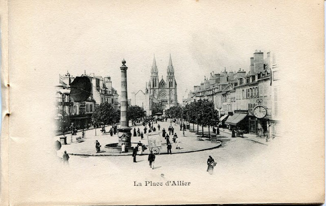 Photo de Moulins, Allier.La Place d'Allier.