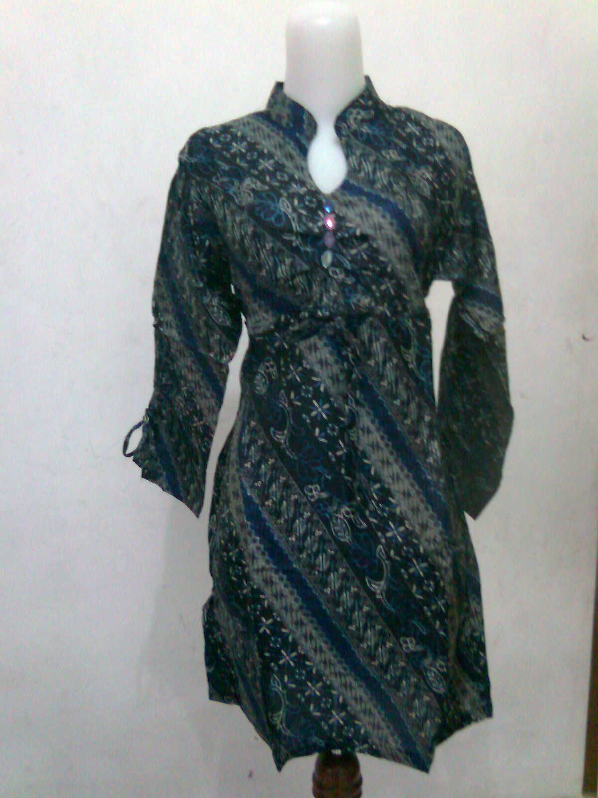 SUPER JUNIOR Model Baju Batik Wanita 2012 Desain Batik 