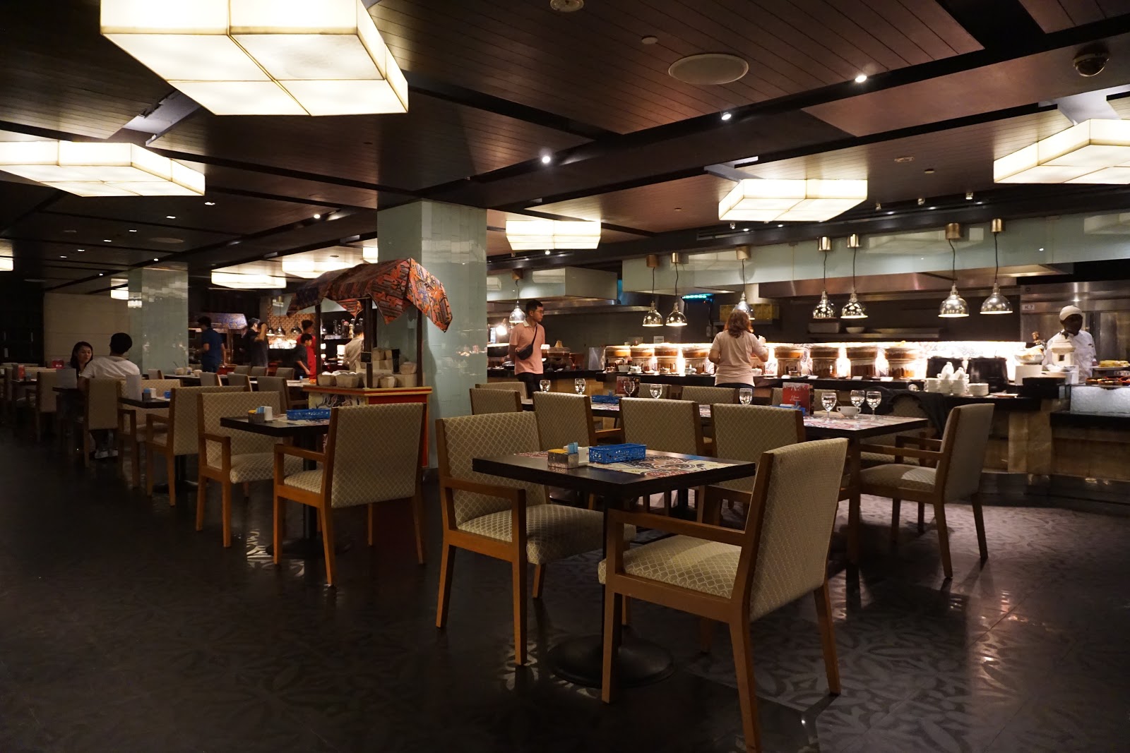 THE MILL CAFE HOTEL GRAND MILLENNIUM KUALA LUMPUR HIDANG BUFET BERTEMAKAN MALAYSIAN MARKET