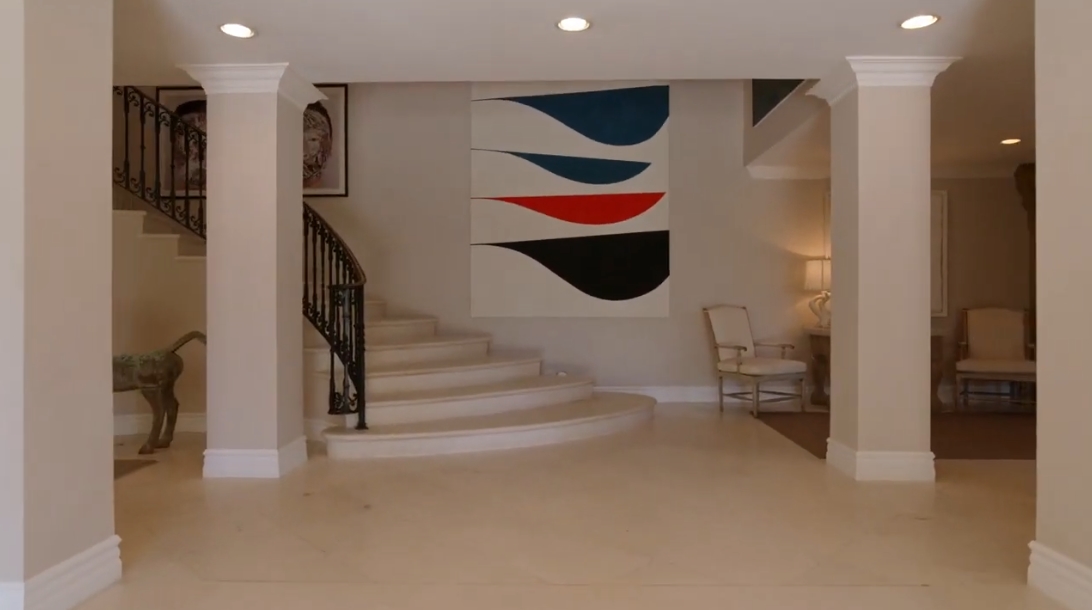25 Photos vs. 721 Dolo Way, Los Angeles Interior Design Luxury Mansion Tour