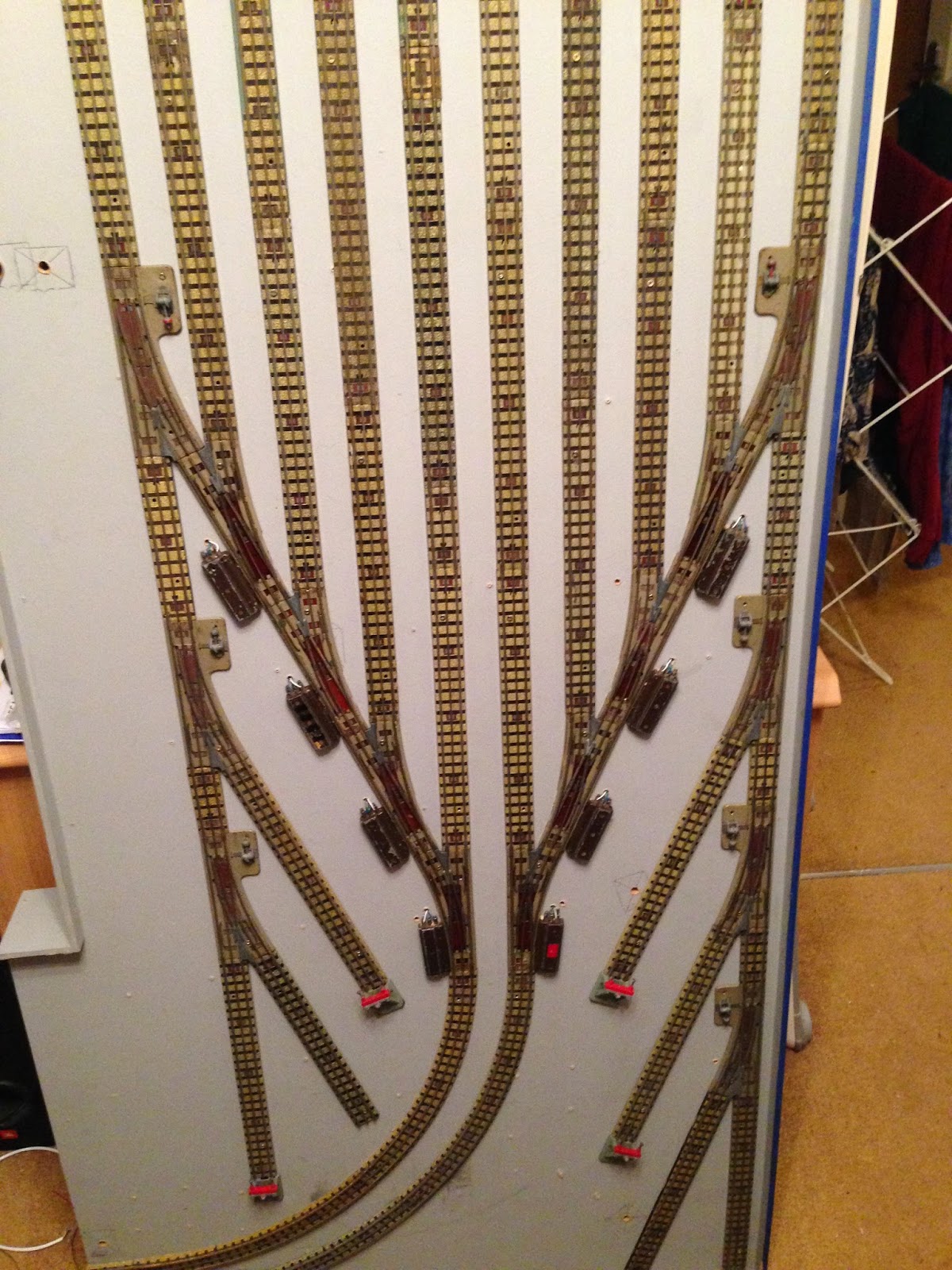 Hornby Dublo 3 Rail Fiddle Yard Modification