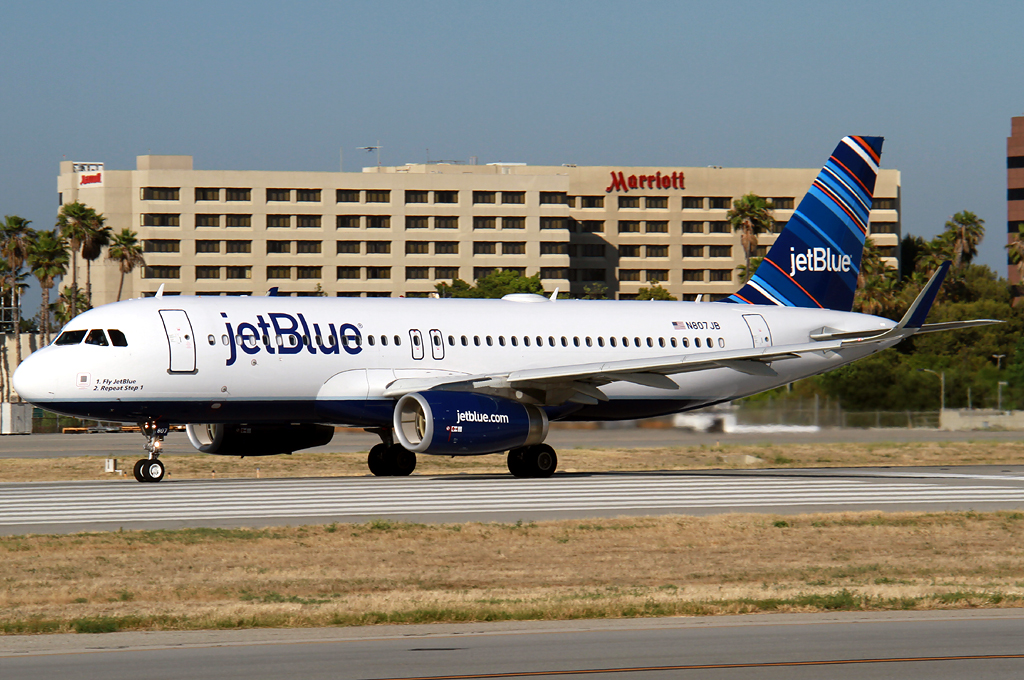 Aero Pacific Flightlines Another jetBlue A320 sports "Sharklets"