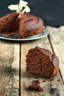 http://www.greencooking.pl/2015/12/ciasto-czekoladowe-bez-cukru-i-glutenu.html#more