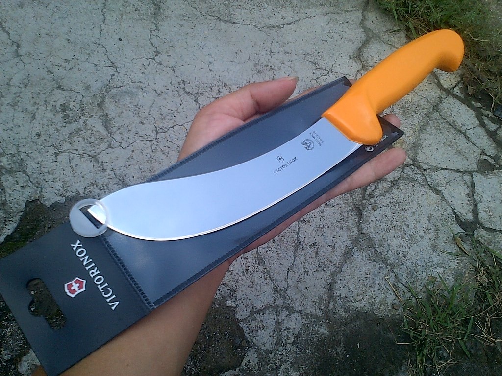 Skinning knife victorinox