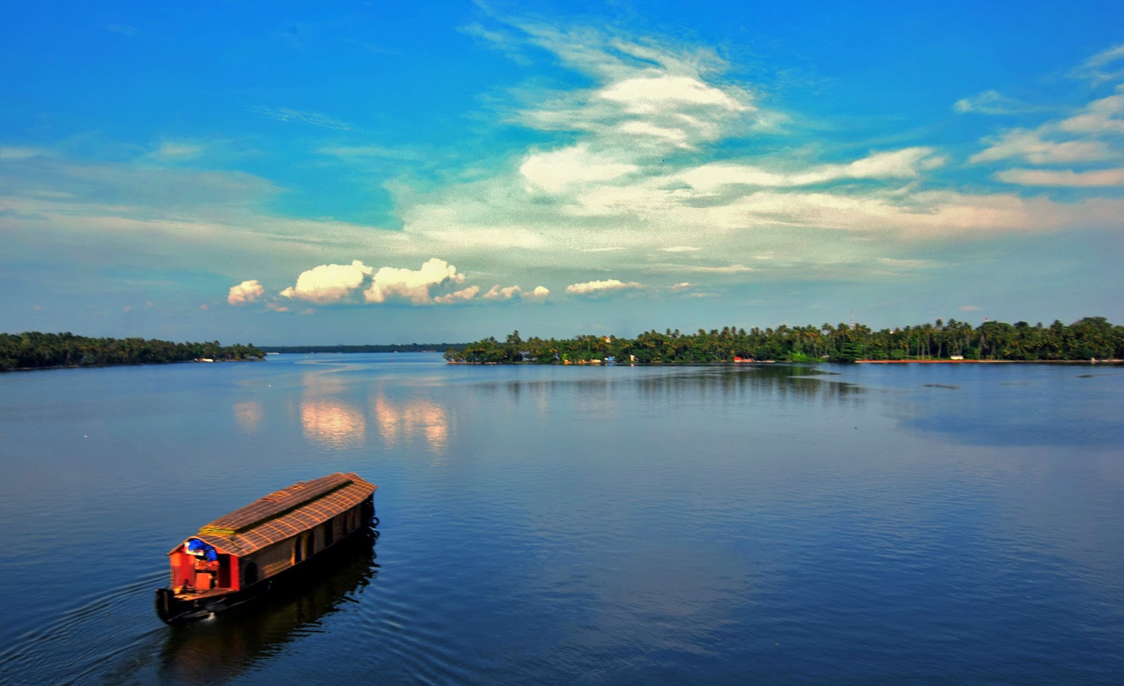 Ashtamudi Lake - Kerala - India | Travel life journeys