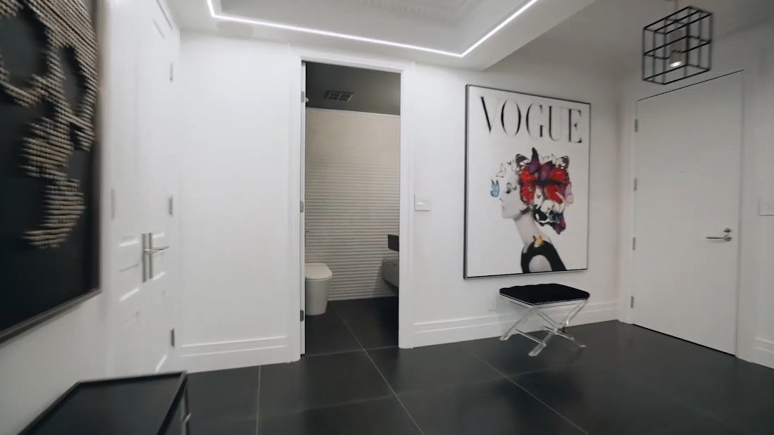 38 Interior Design Photos vs. 10 Bellair St #807, Toronto Luxury Condo Tour