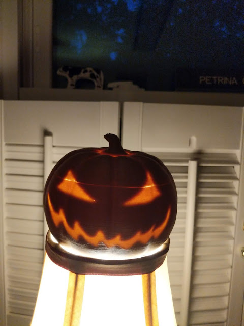 3D printed glowing pumpkin via foobella.blogspot.com