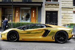 lamborghini gold aventador paris palace luxury plated seen passion cars luxurious week