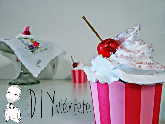 DIY-Do It Yourself-DIYviértete-manualidades-decoración-cupcakes-Decoden-técnica-dulce-cereza-sirope-frostinf-merengue-1