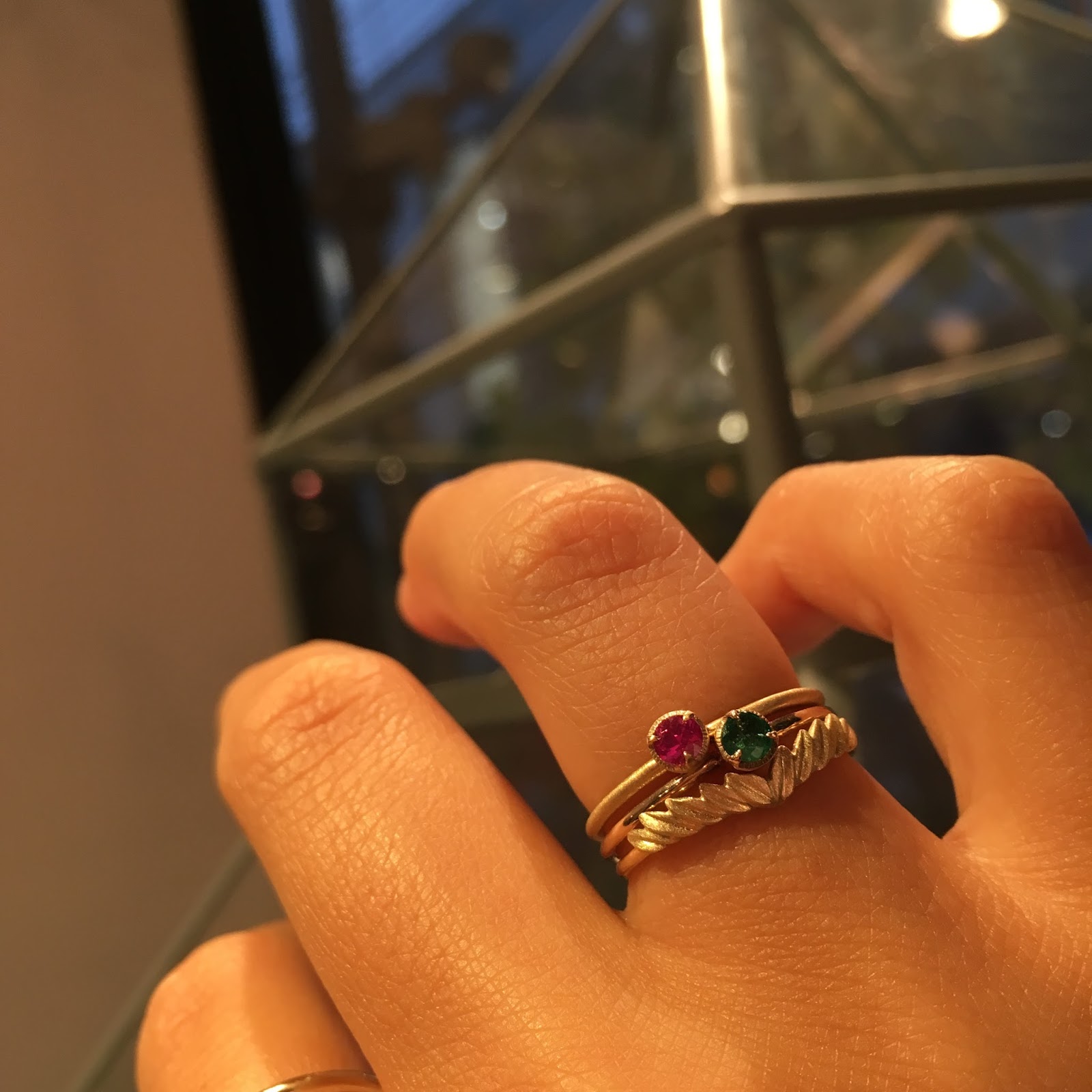 AURORA GRAN Staff Blog: 魅惑的なカラーストーン☆