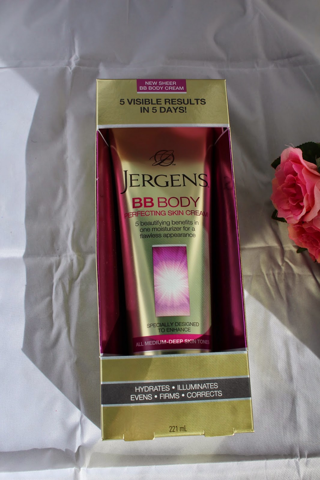 Review Jergens BB Body Cream, Foot Cream and Ultra Healing Moisturiser