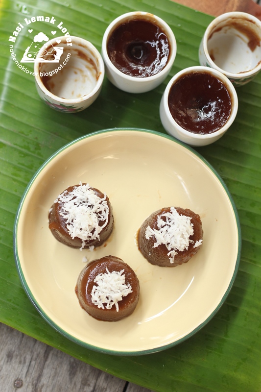 Nasi Lemak Lover: Kuih Lompang Gula Melaka 椰糖碗粿