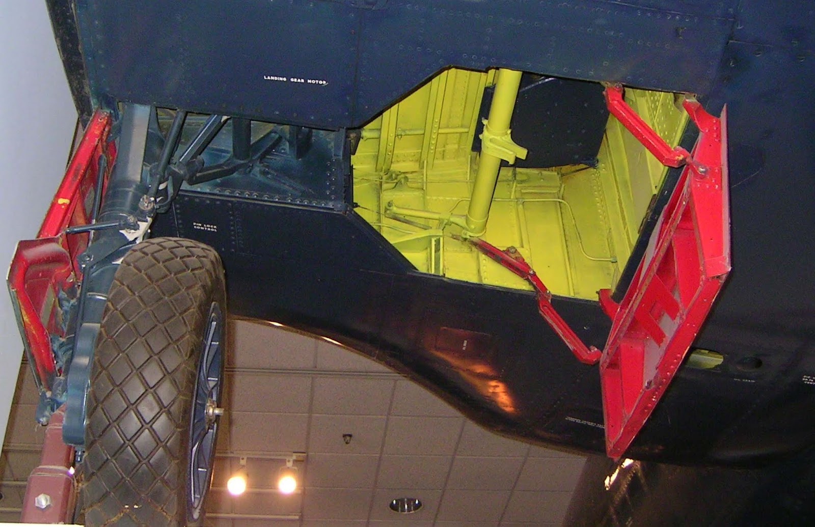 Tailhook Topics What Color Are the Wheel Wells On a (insert airplane