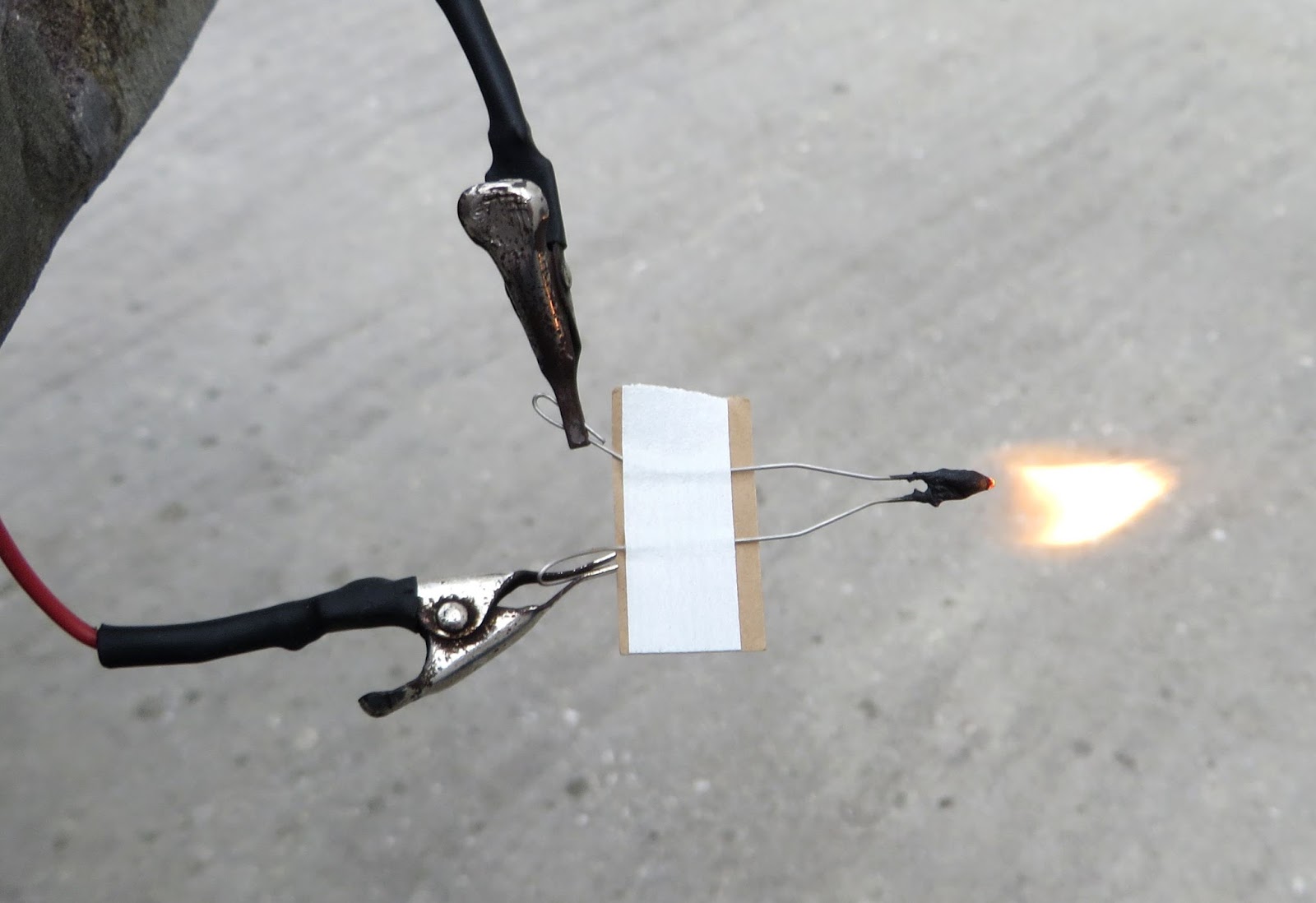 Model Rocket Building Quickburst LPR Igniter Dip Part 2