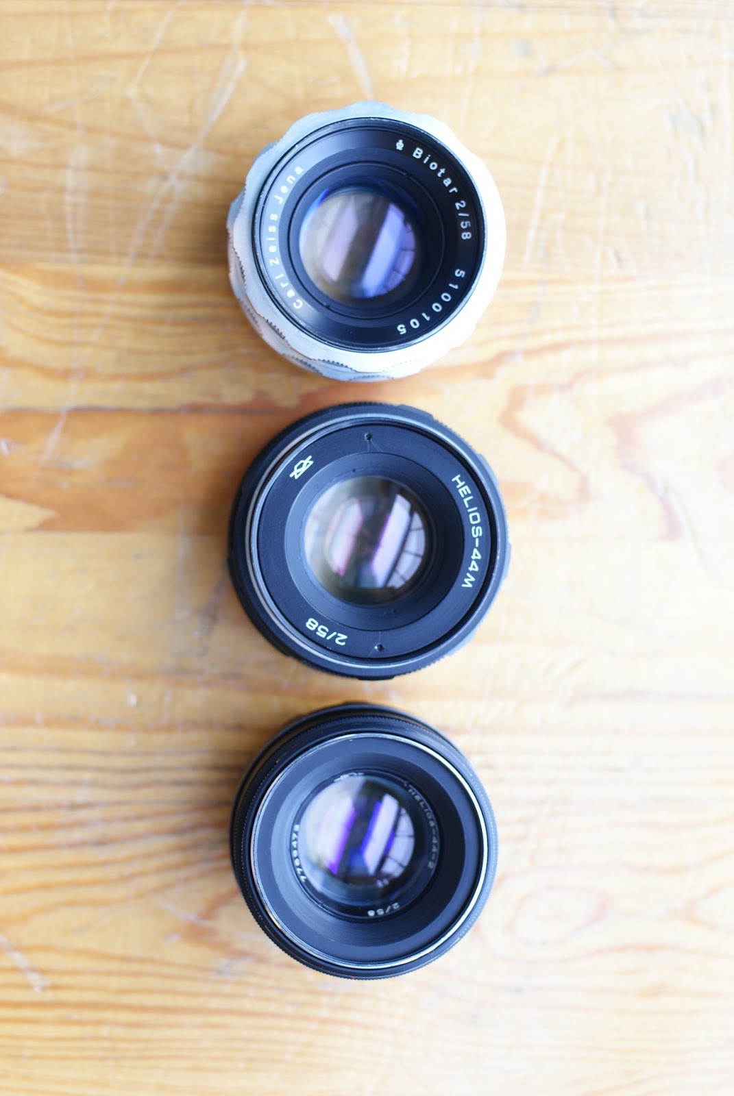 58mm Lens Comparison - Carl Zeiss Jena Biotar 58mm f/2 M42 vs Helios 44M 58mm f/2 M42 8 blades vs Helios 44-2 58mm F/2