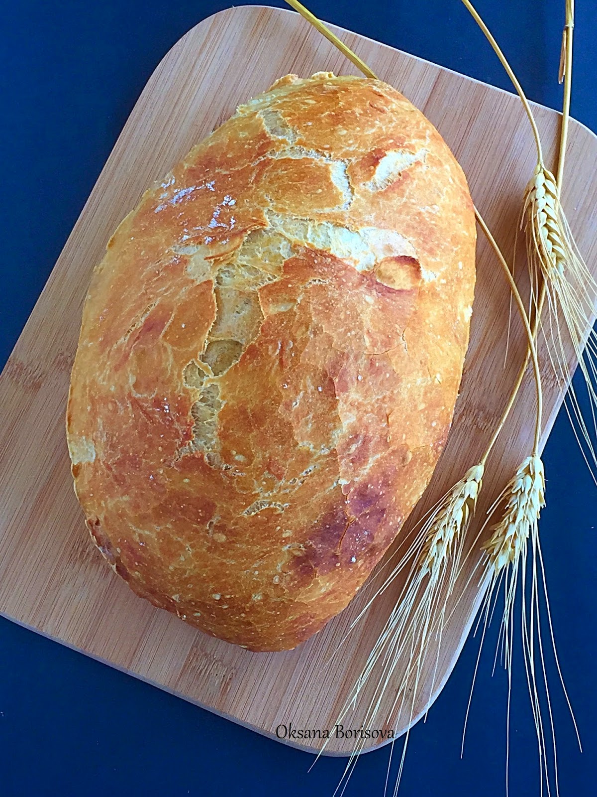Хлеб без замеса рецепт. Хлеб без замеса. Хлеб без вымешивания. Греческий хлеб без замеса в духовке. Круглый хлеб без замеса.