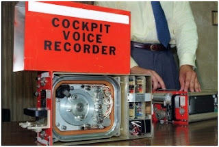 Cockpit Voice Recorder - हवाई जहाज का ब्लैक बॉक्स क्या होता है और यह कैसे काम करता है?