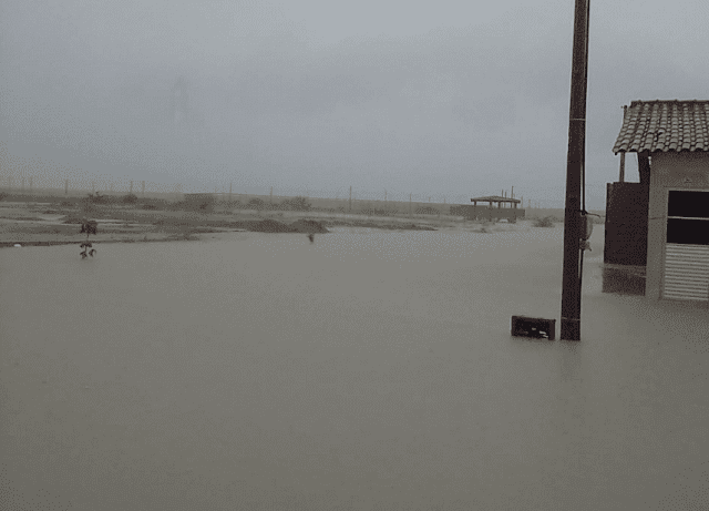 Temporal provoca transtornos e deixa ruas alagadas em Petrolina e Juazeiro
