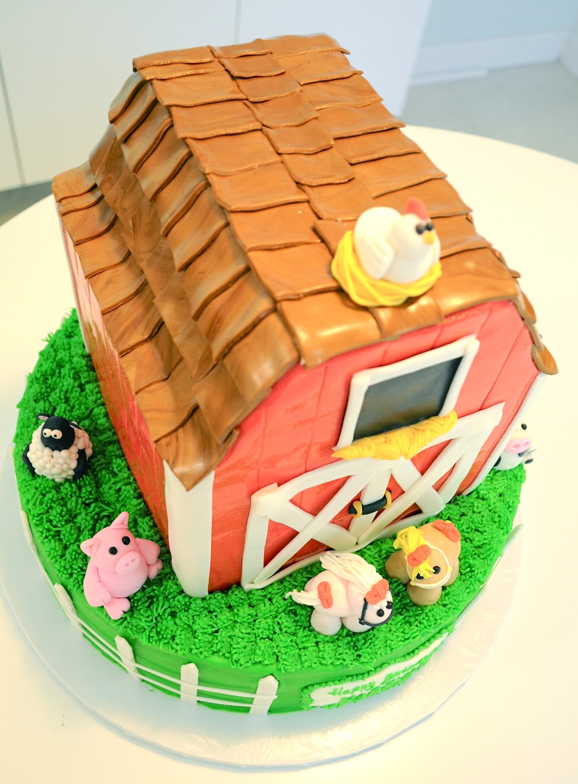 MegMade Cakes Karsyn & Payslie's Barn Cake and Animal Friend Cupcakes