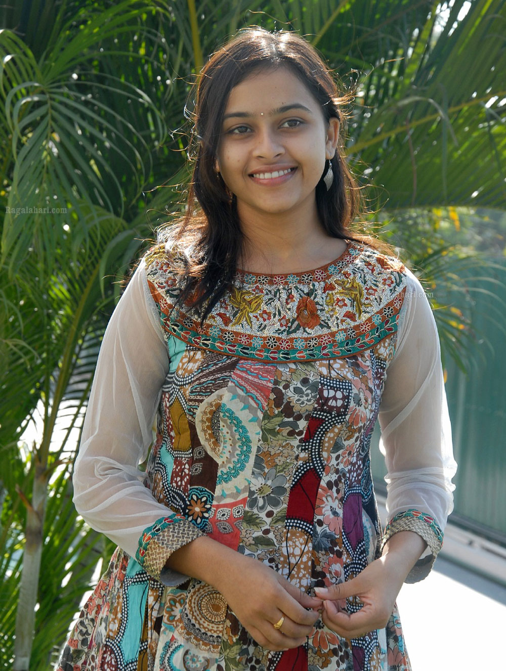 Actress Shree Divya Cute Photos at Bus Stop Success Meet - Cine Actrez