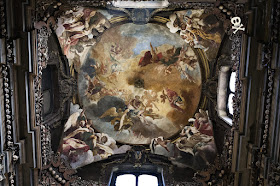 Fresco de Sebastiano Ricci para la bóveda de San Bernardino alle Ossa.