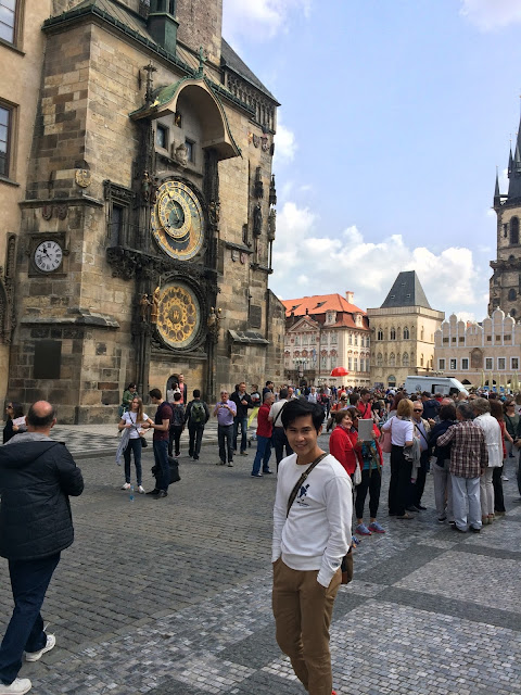 wisata, traveling, Prague, Czech Republic, Old Town Square,  Astronomical Clock