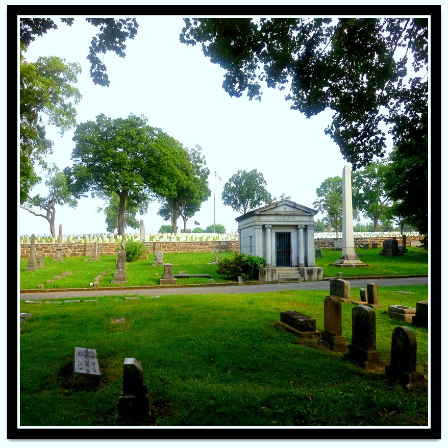 A Sunday Stroll Through Knoxville's Cemeteries (Free!) MostlyLost
