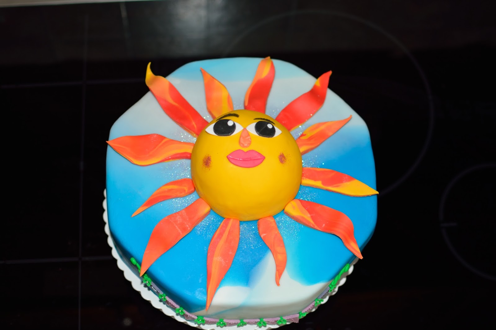 &amp;quot;Rot-Knäppchen&amp;quot; backt...: 04.10.2015 - Sonnentorte für Victoria / Sun-Cake