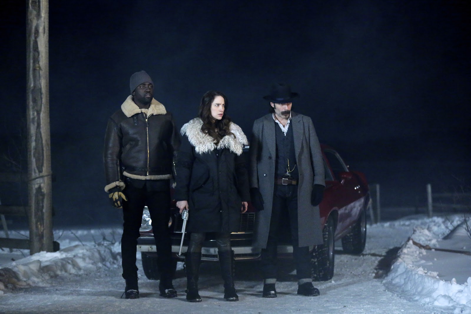 Выжить как одержимый слуга 33. Божество с тремя глазами манга арты. Слуга фэнтези. Эшлинн йенни горничная. Манга выжить как одержимый слуга 10.