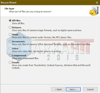 Wizard File Type dari Recuva Tampilan wizard file type dari Recuva untuk menentukan apa tipe files yang akan dipulihkan