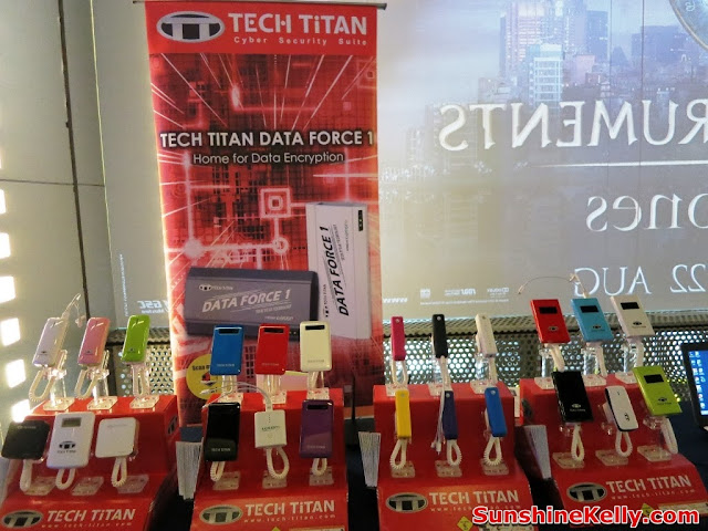 TECH TITAN Data Force 1, Tech Titan