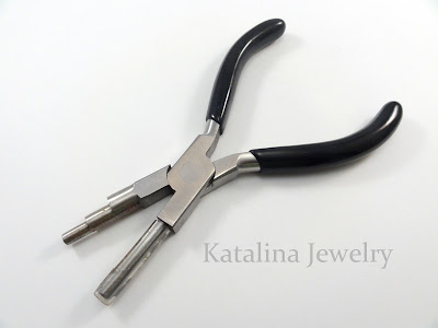Katalina Jewelry - tutorials: Hook and Eye Clasp - Basic Wire Working ...