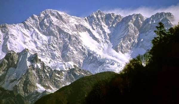 Nepal - view of Kanchenjunga south