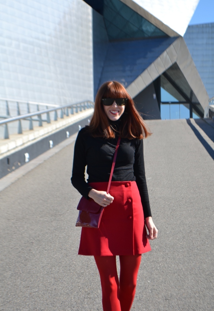 Mini RED Skirt - Look 60's - Mi vida en rojo