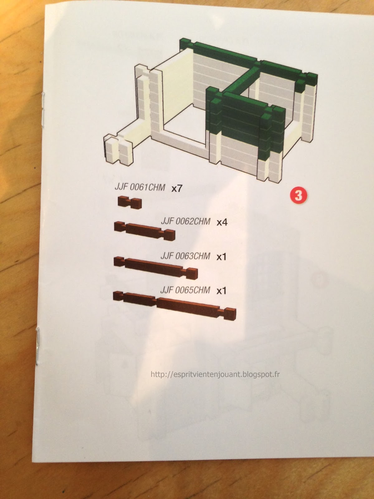 L'esprit vient en jouant: [Jeu] Le chalet en bois de Jeujura
