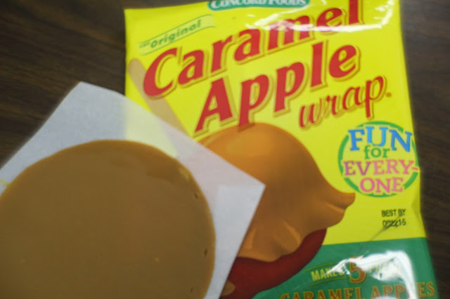 Easy way to make caramel apples with Caramel wraps