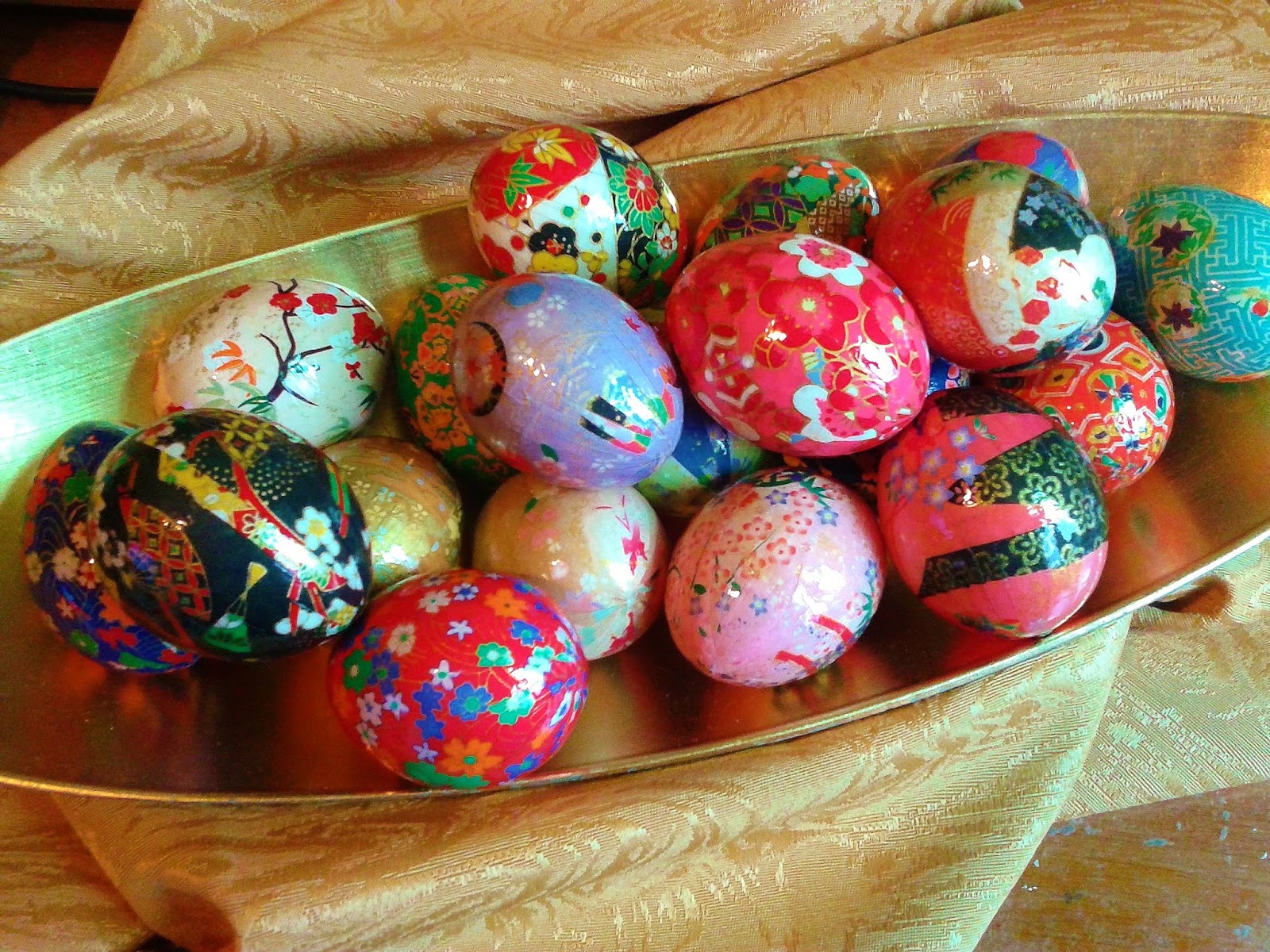 Taller de Washi Eggs Espacio Coronado