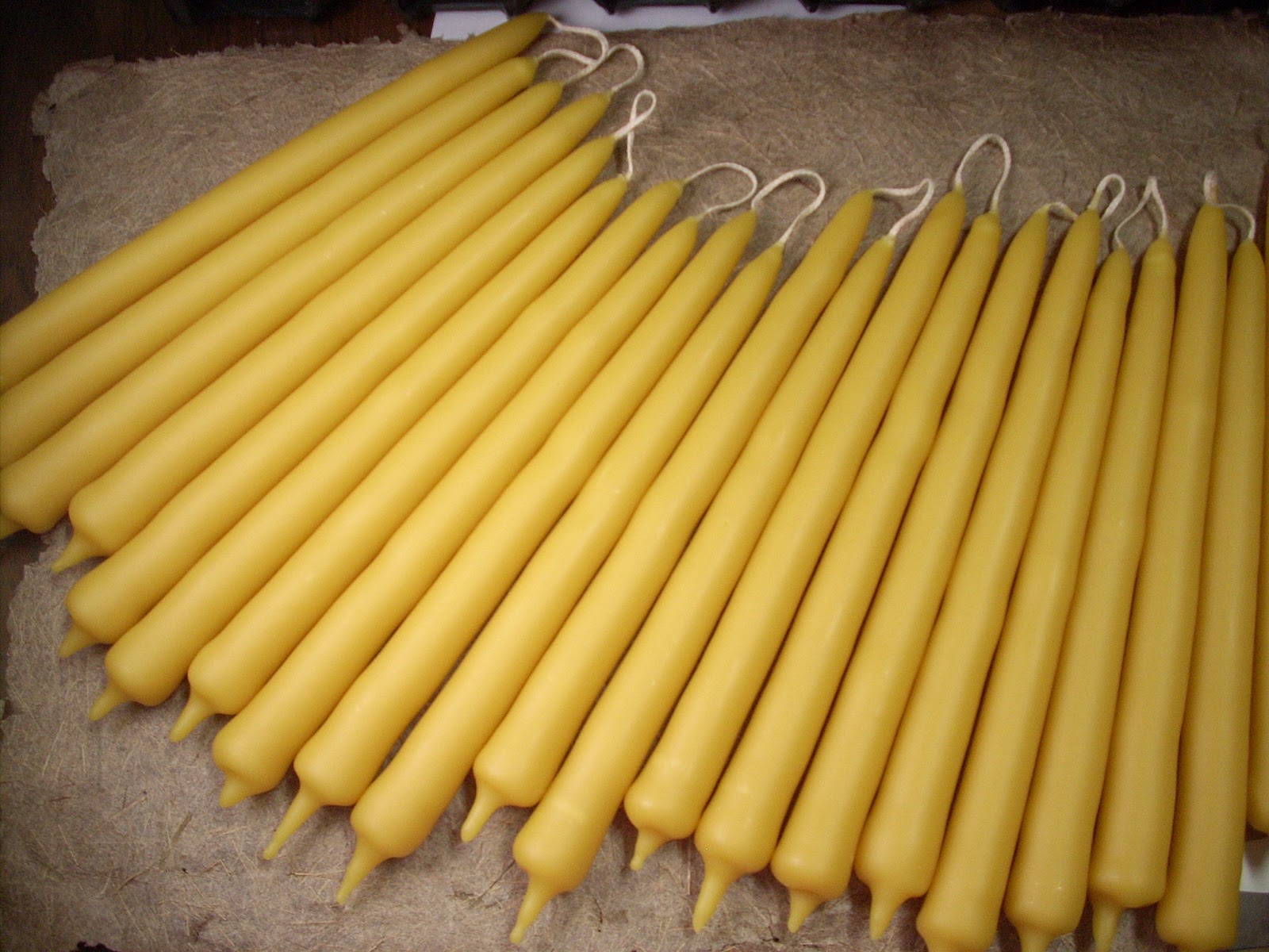 LizAnna's Studio One a Day in May Day 8 Hand Dipped Candles Tutorial