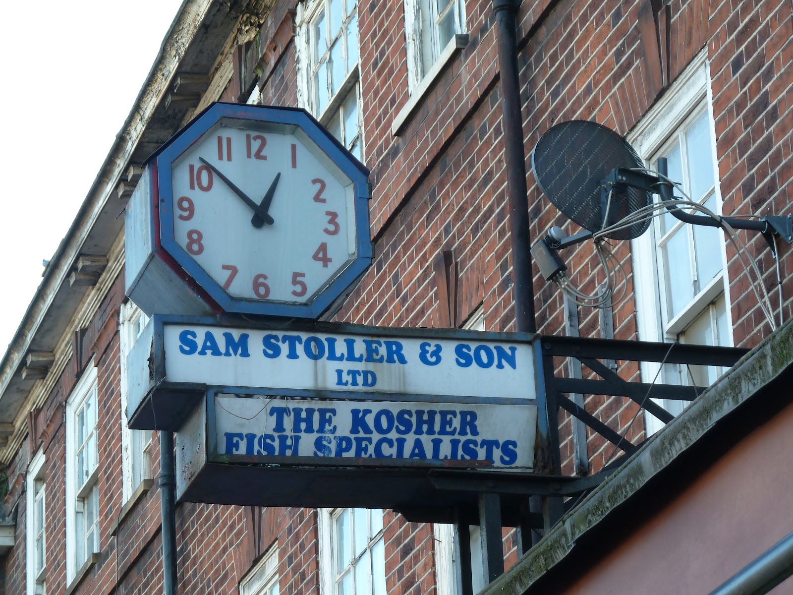 Clock This Golders Green