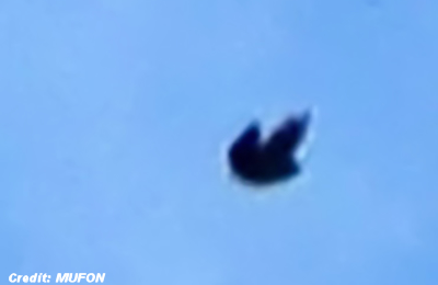 Shapeshifting UFO Caught on Video Over London 7-5-15