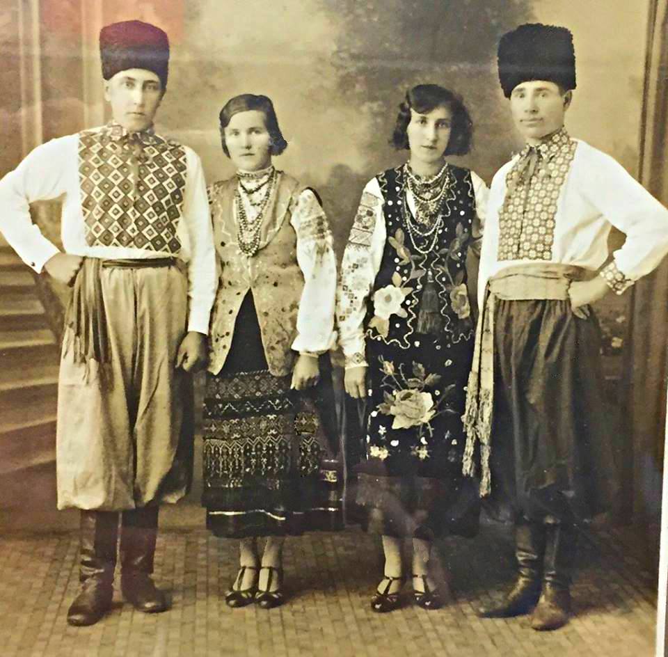 галиция 20 век. украина очень старые фотографии. старинная мазанка. фото старой украины. фото старой украины.