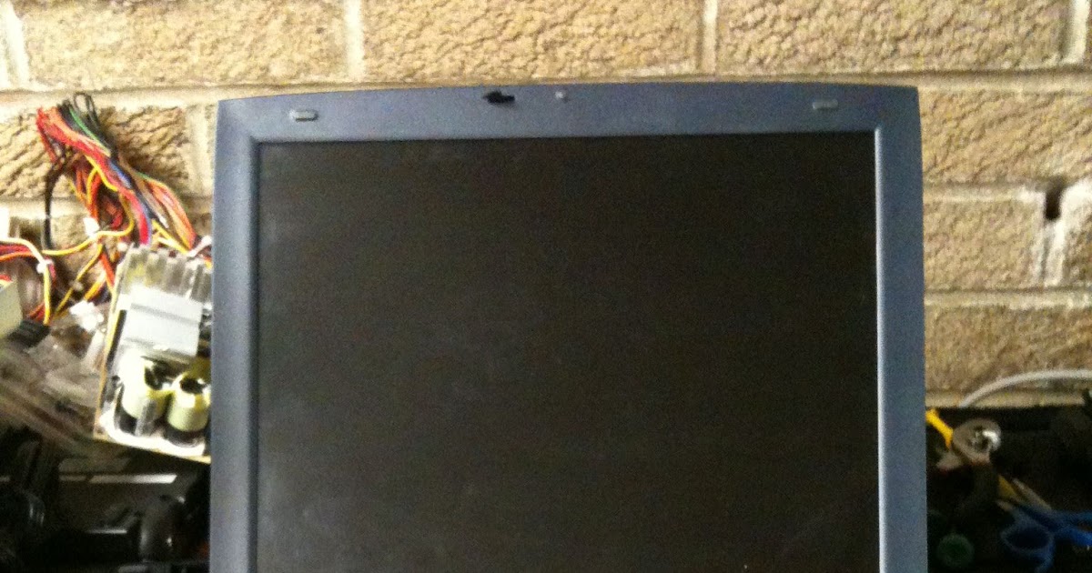 The Pham Old laptop into digital picture frame