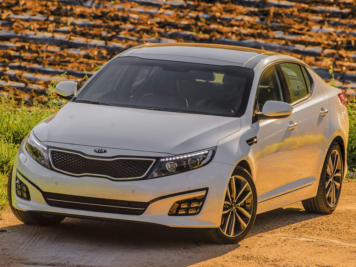 Kia Optima em versão 2.0 fica mais barato: R$ 99.900 reais