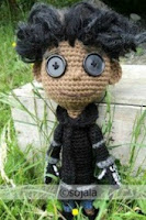 PATRON GRATIS MUÑECO WYBIE (LOS MUNDOS DE CORALINE) AMIGURUMI 1370