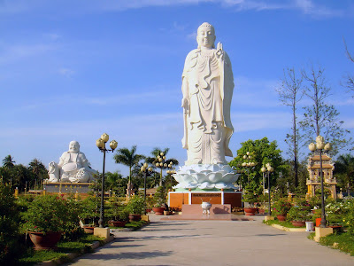 Statues in the gardens of the Vinh Trang Pagoda