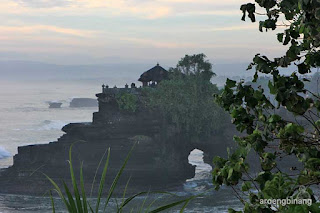 tanah lot bali