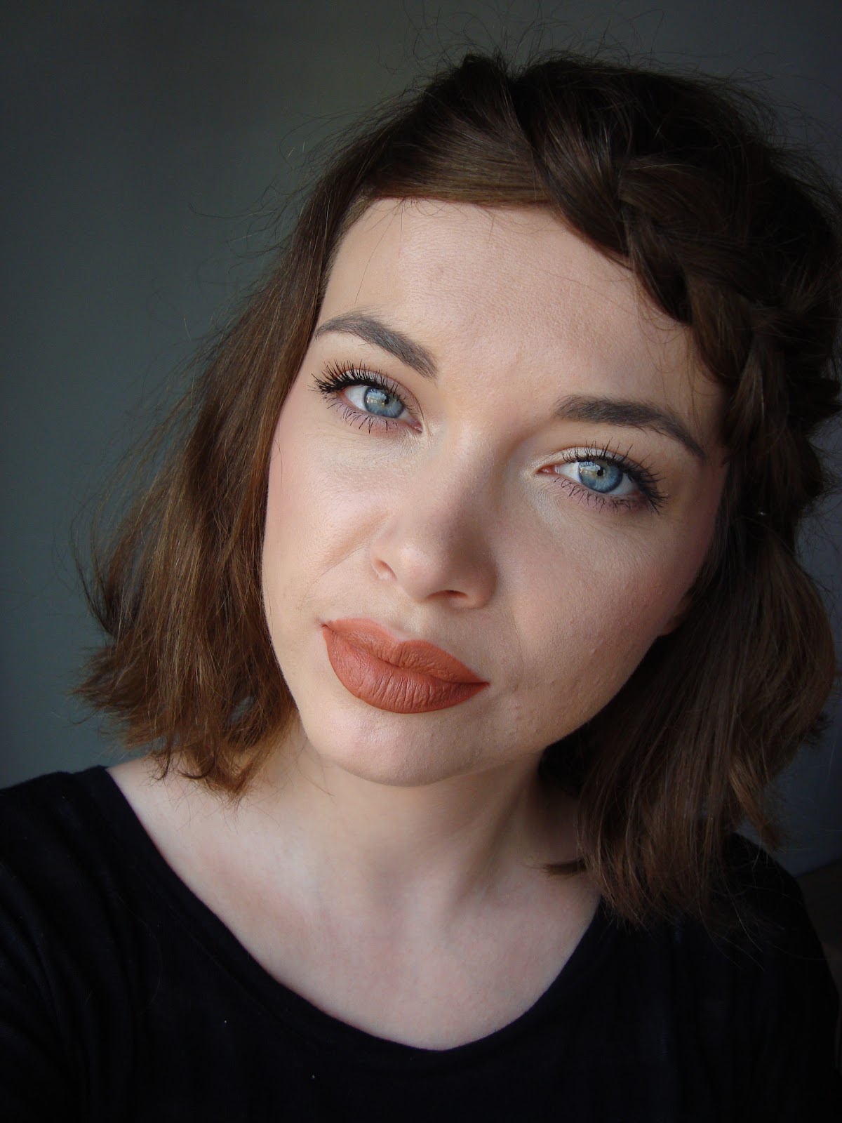 mela e cannella: AVON MARK Liquid Lip Lacquer Matte Dare To Be Bare