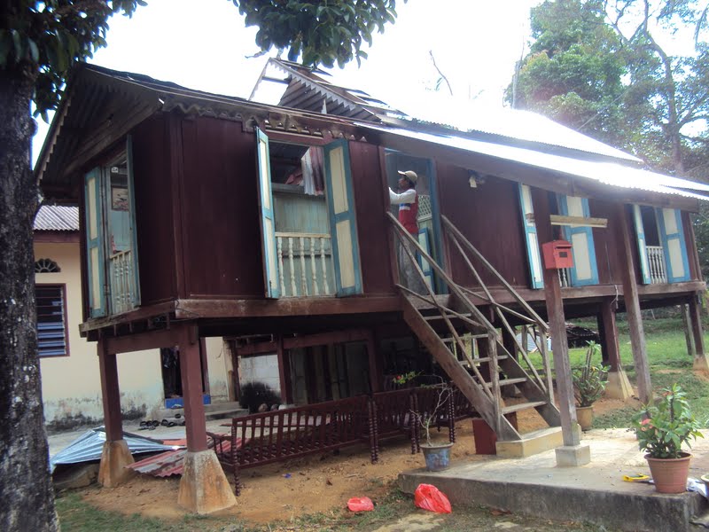 Rumah Kampung Lama  Rekaan rumah kampung bukan sahaja lebih mudah